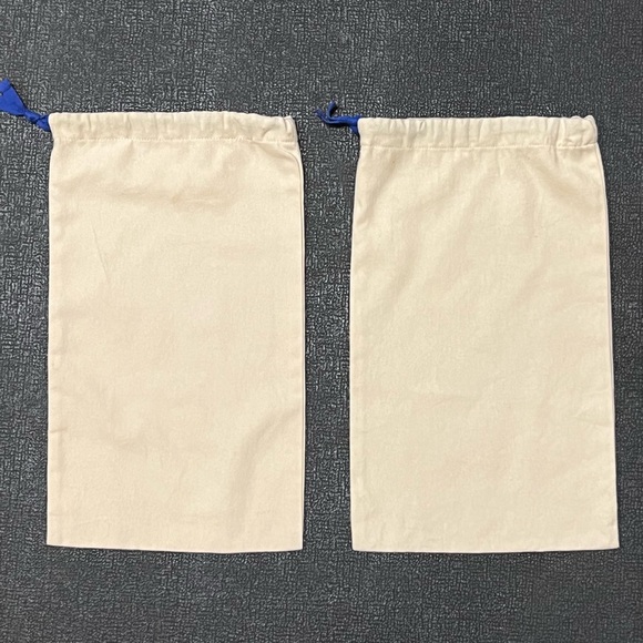 Louis Vuitton Drawstring 2 Dustbags - smaller handbag, pouch, SLGs, shoes/slides - Picture 7 of 9